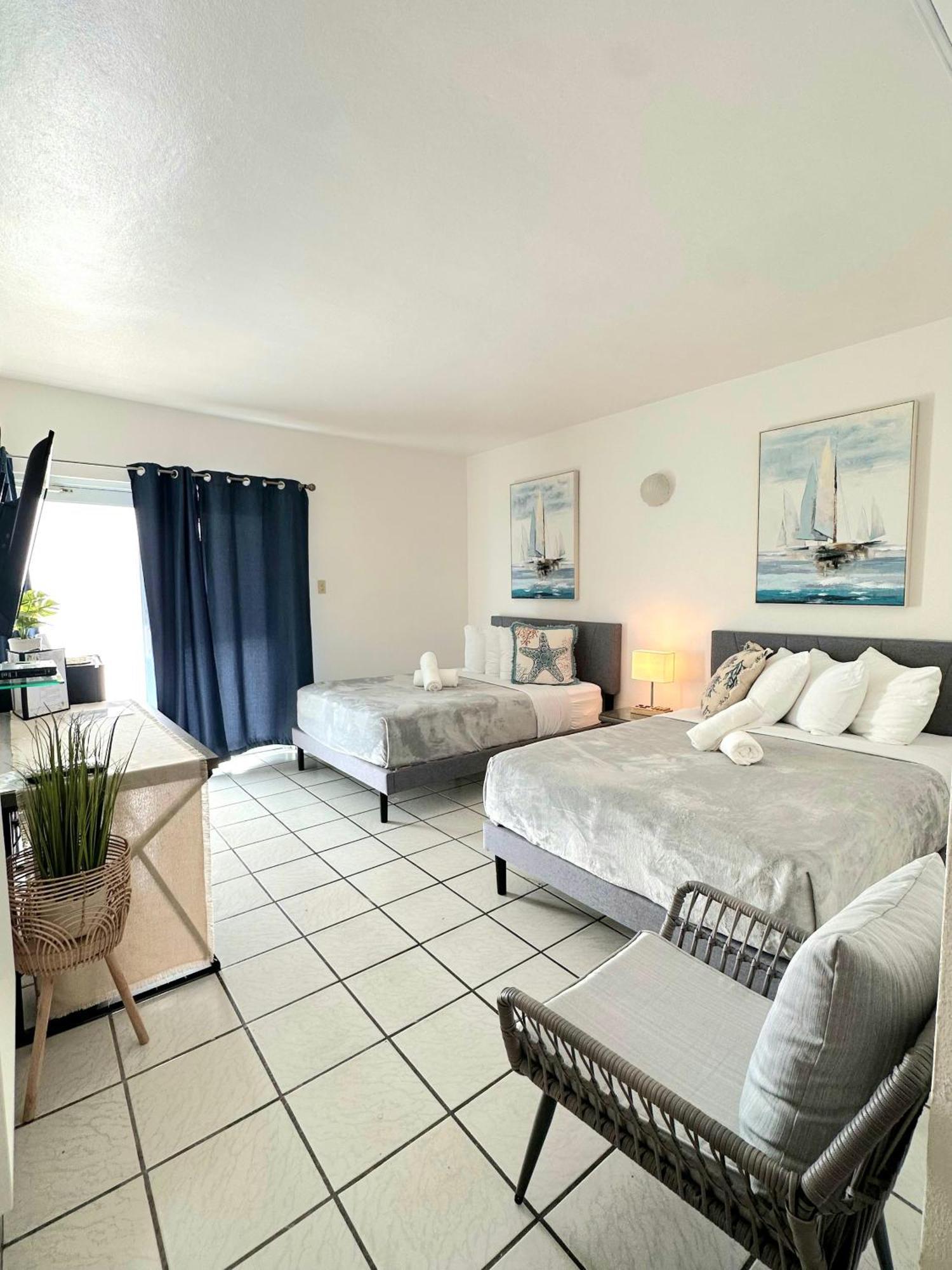 Nautilus By La Jamaca Hotels-Downtown La Parguera ラハス エクステリア 写真