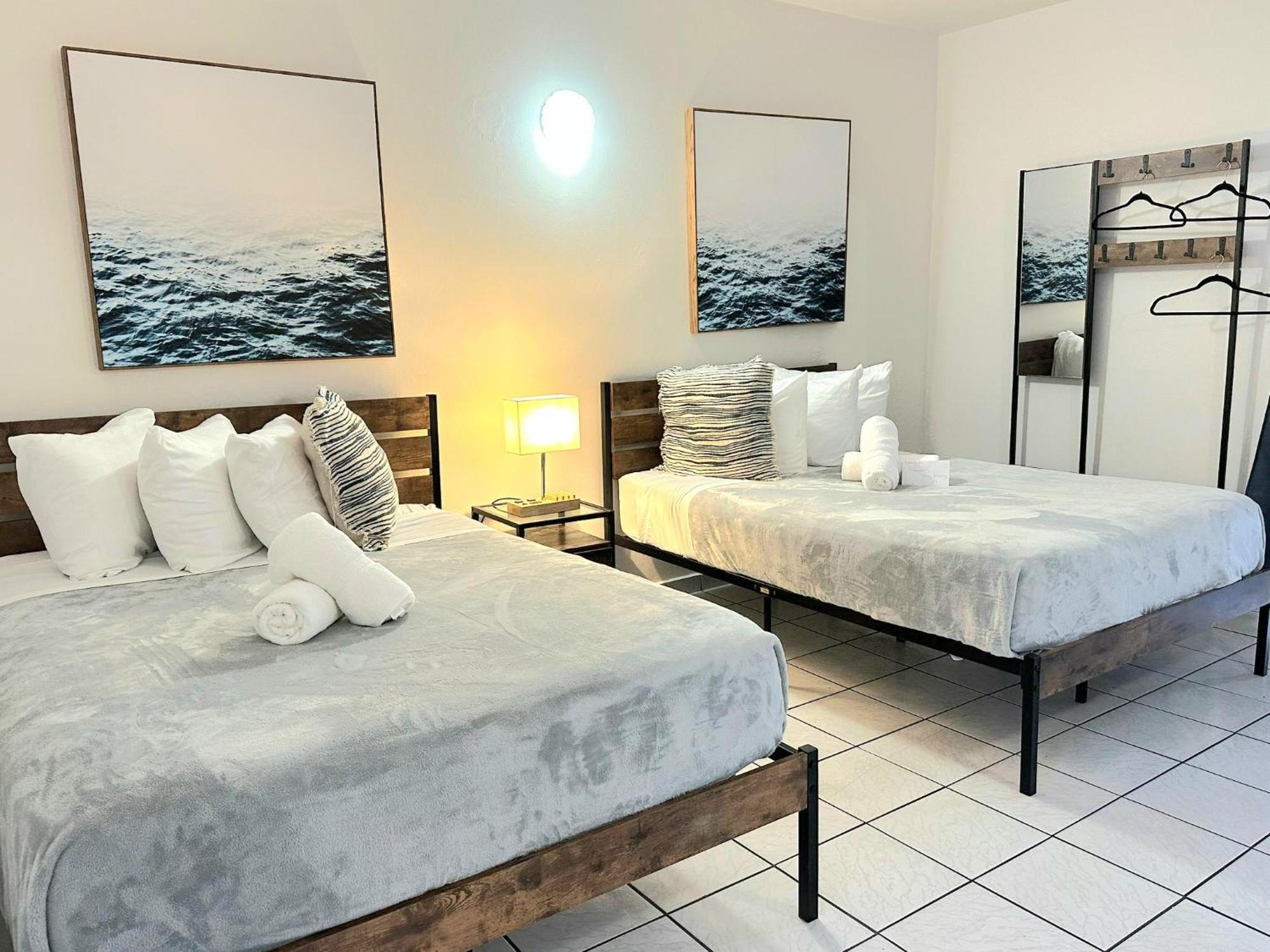 Nautilus By La Jamaca Hotels-Downtown La Parguera ラハス エクステリア 写真